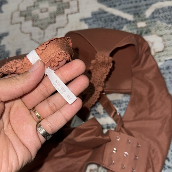 aerie wireless real sunnie with hooks - Picture 4 of 4